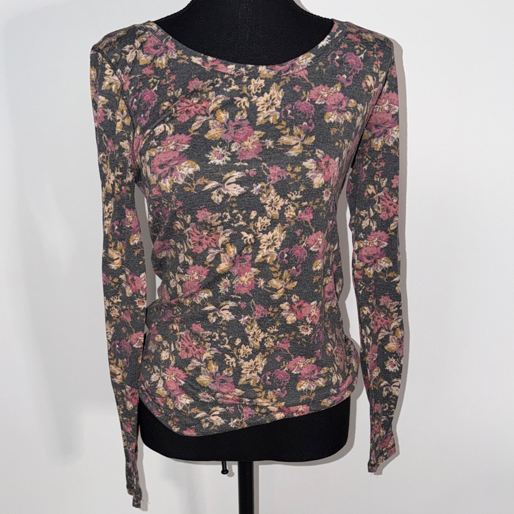 Nollie Gray Long-Sleeve Floral Scoop Neck Top with Pink & Yellow Flowers